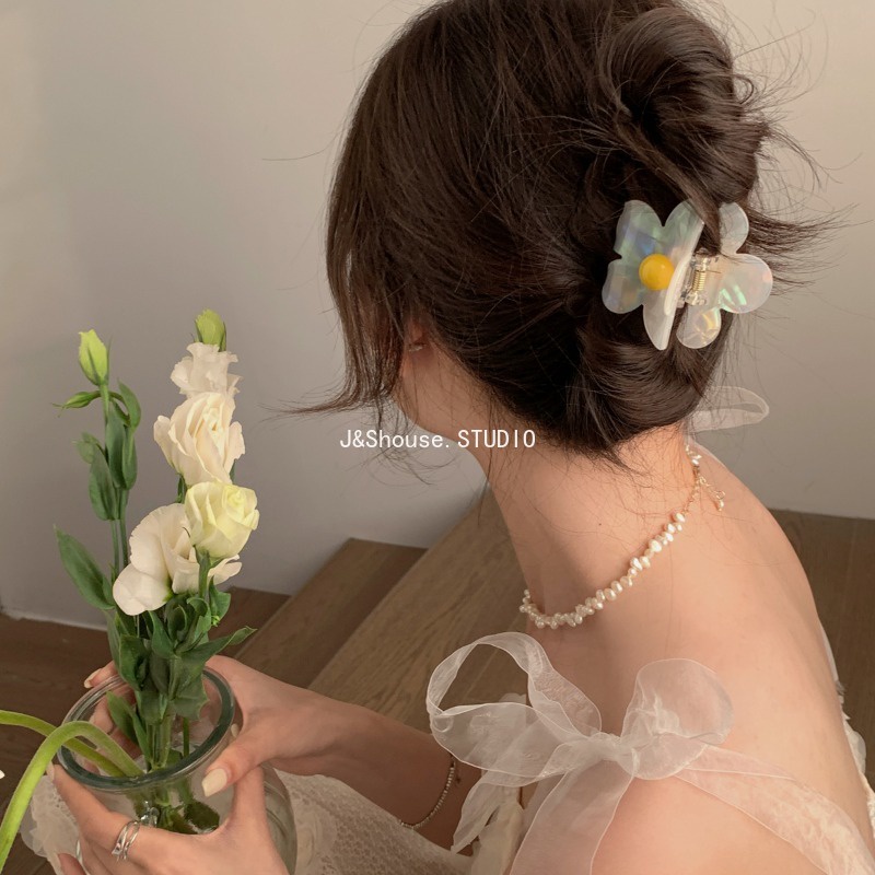 Kẹp Tóc Hình Hoa Màu Trắng Xinh Xắn Cho Nữ kf679
