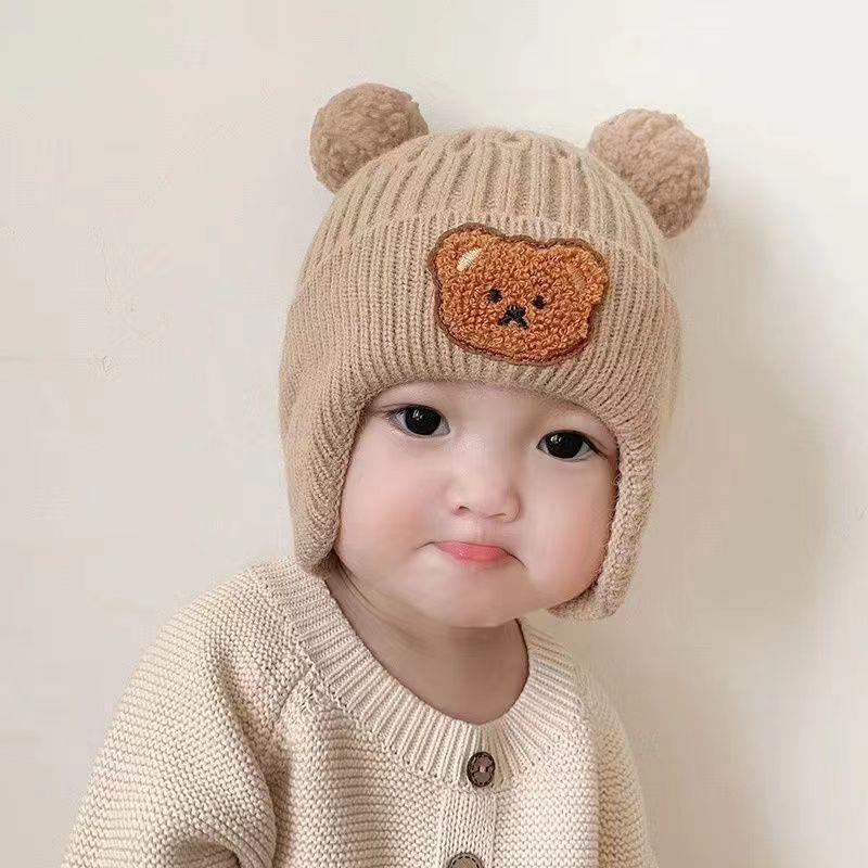 Mũ Dệt Kim Màu Trơn Hình Gấu Hoạt Hình Giữ Ấm Mùa Đông Cho Bé