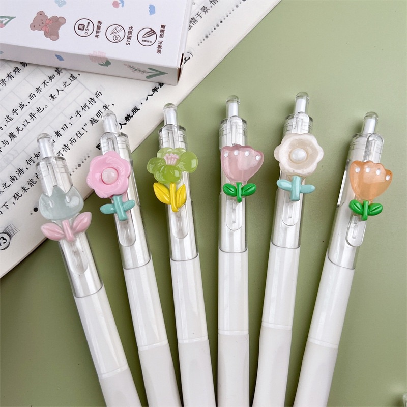 Bút Bi Bấm deli dupe gắn charm hoa nhí Mực Gel Đen Ngòi 0.5mm đáng yêu