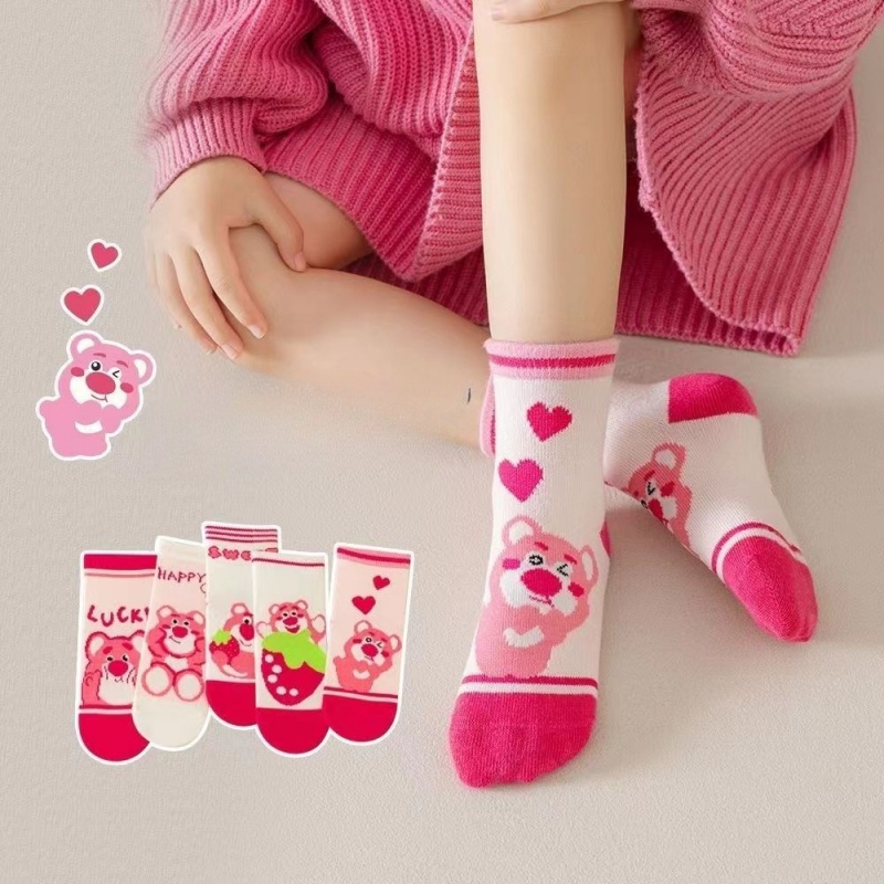 Đôi Vớ Thoáng Khí Cỡ Vừa Và Nhỏ Họa Tiết Dâu Tây Dễ Thương Thời Trang Thu Đông Cho Bé Gái