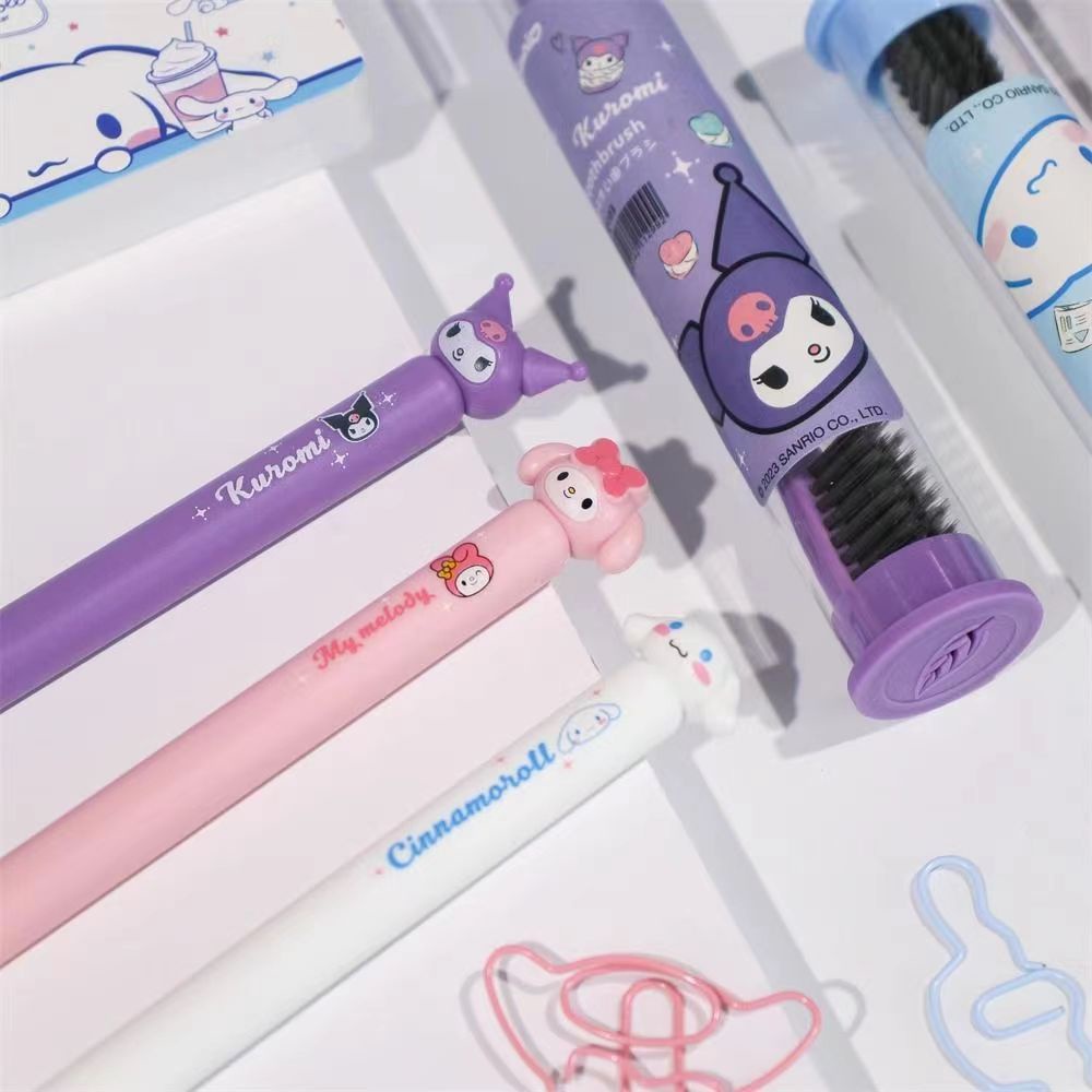 Sanrio Bàn Chải Đánh Răng Sợi Than Tre Hoạt Hình kuromi hello kitty cinnamoroll Nhỏ Gọn Cho Người Lớn Và Trẻ Em
