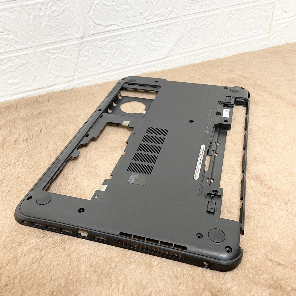 Vỏ mặt D laptop Dell Inspiron 15 15R 3521 3531 3537 5521 5537 5535, Vostro 2521, Latitude 3540 new