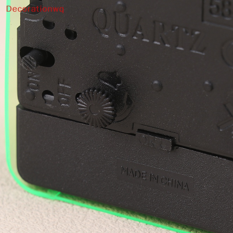 1 Đồng Hồ Báo Thức Để Bàn Hình Vuông mini Dùng Trang Trí Phòng Ngủ Mới