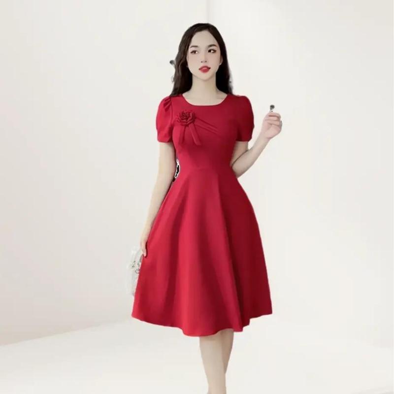 Váy thiết kế ngực đính hoa, dáng bút xòe V700 Flora Dress SUHA Fashion