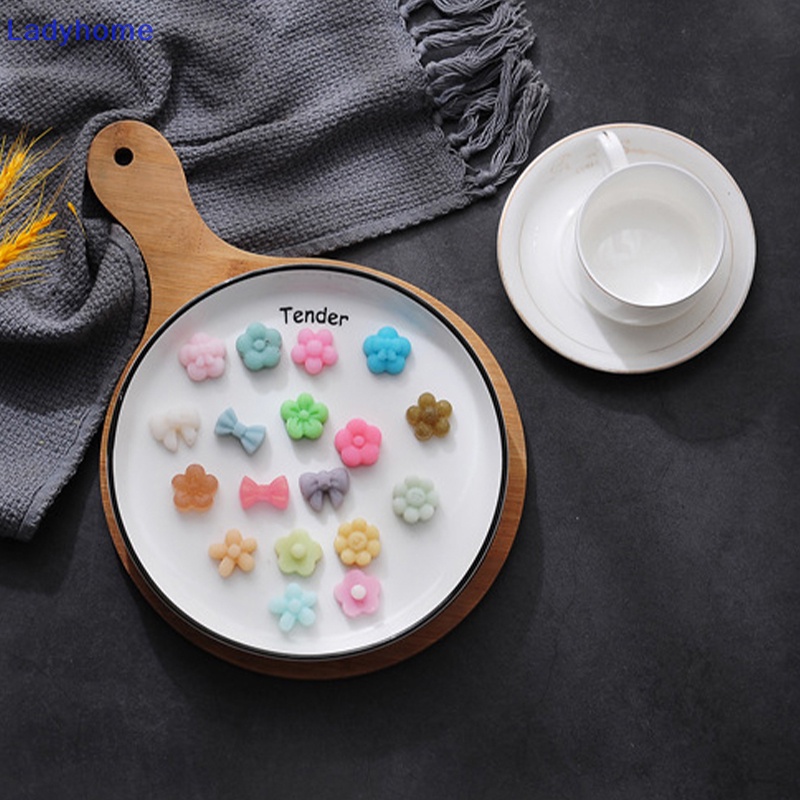 1 Khuôn silicone Làm Bánh 18 Ngăn Hình Nơ & Hoa vn