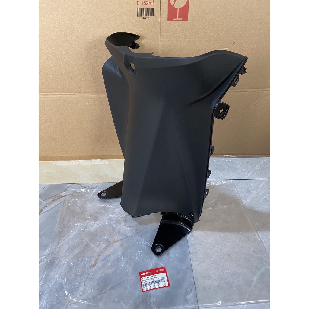 Ốp bụng - ốp dưới ổ khóa HONDA VISION năm 2014-2016-2018-2020 màu Đen. NH1* 81141K44V00ZB
