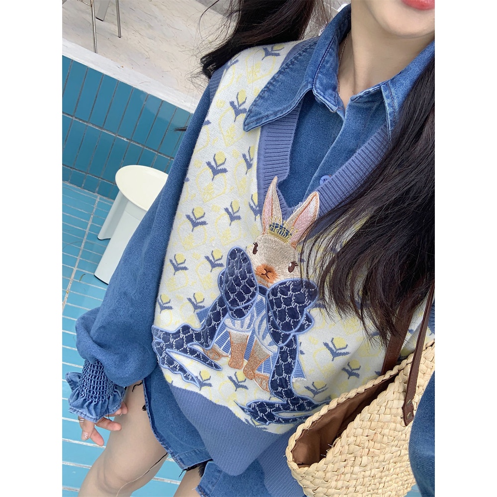 Hoạt Hình Áo Dệt Kim Sát Nách Cổ Chữ v In Hình Thỏ Dễ Thương Cho Nữ