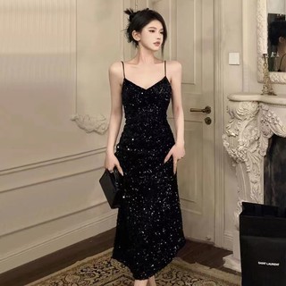 Đầm Đuôi Cá Hai Dây Cổ Chữ v Đính Kim Sa Phong Cách Thời Trang Xuân Hè Mới 2023