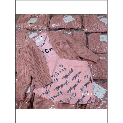 Set 3ct áo khoác len kèm áo thun và chân váy cho baby siêu ngọt