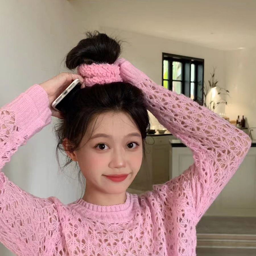 Dây Cột Tóc Màu Kem Lông Cừu Thời Trang Thu Đông 2023