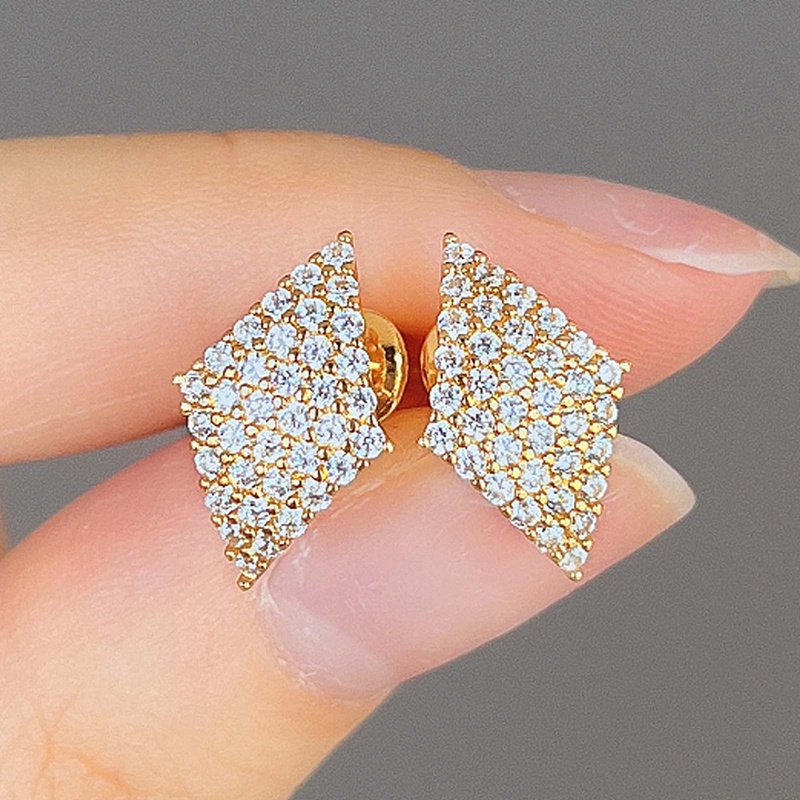 Khuyên Tai Đính Đá Zircon Phong Cách Hiện Đại Thời Trang