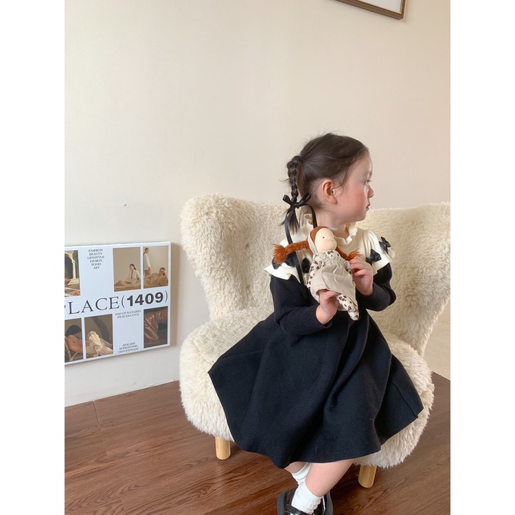 VÁY XÒE LEN CỔ TRẮNG TRÙM VAI ĐÍNH NƠ XINH XẮN CHO BÉ- HÀNG QCCC