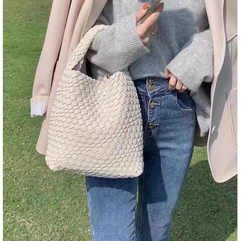 Túi Xách Tay Đan Tay Phong Cách Mới 2023 Cho Nữ