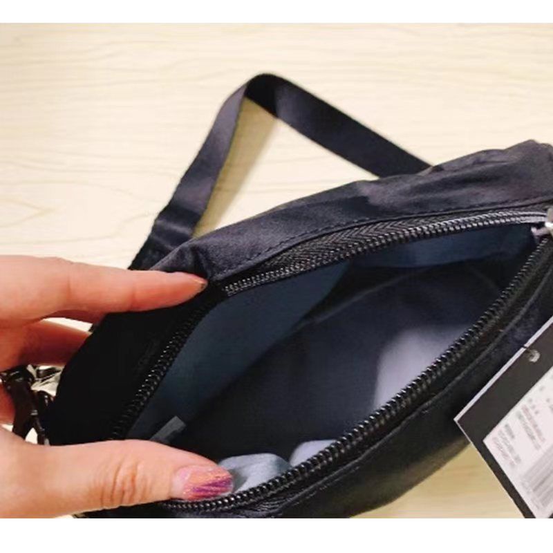 Túi Đeo Chéo Thể Thao mini Bằng nylon Xu Hướng Mới 2023