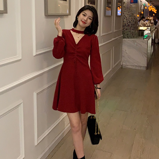 Váy liền nữ Bess’s house, dáng ôm body, cổ yếm dệt kim, eo cỡ lớn, phong cách Pháp, thu đông, bigsize, chân A | BigBuy360 - bigbuy360.vn