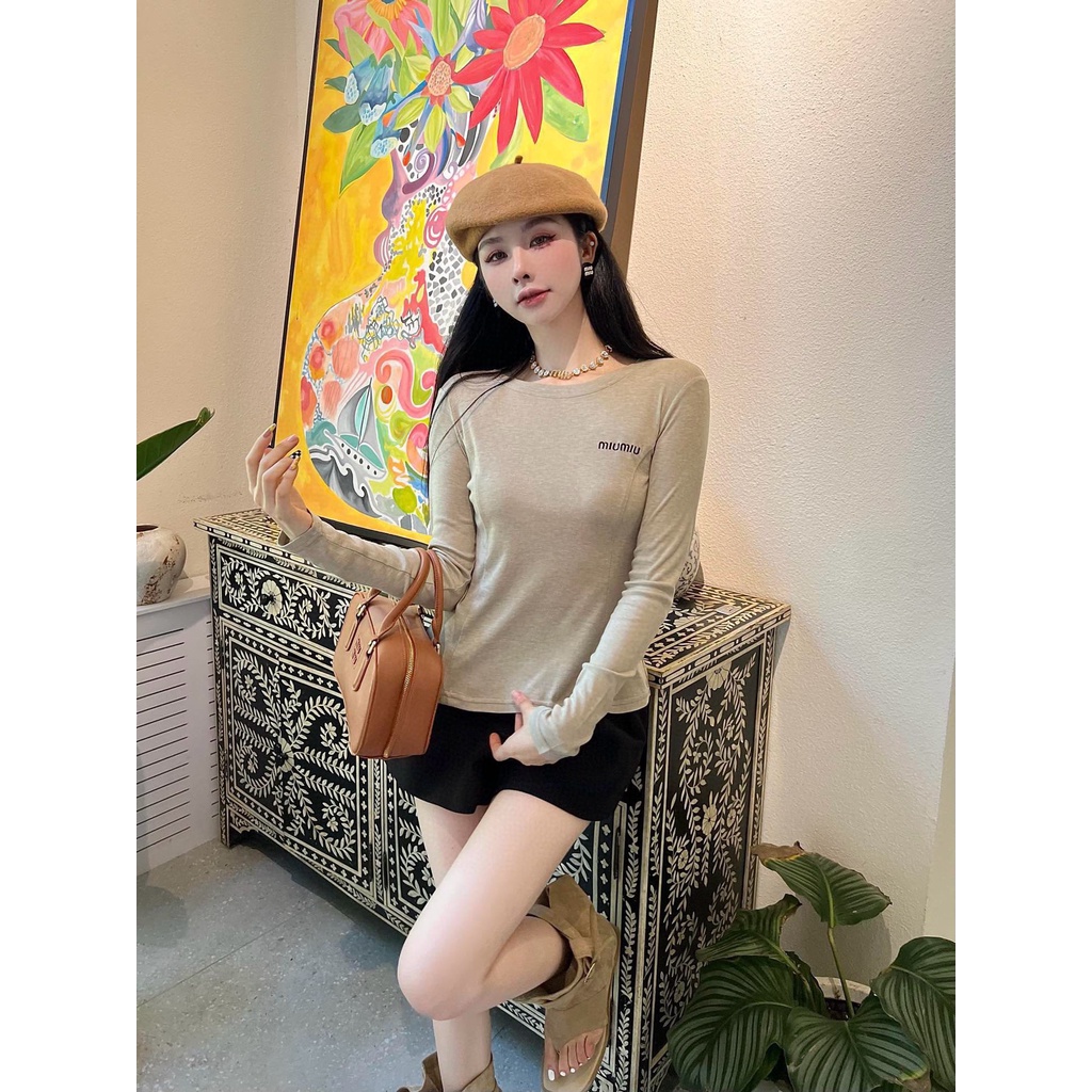GRQF MIU MIU 23 autumn and winter New round neck embroidered letter bottoming shirt for women fashion all-match casual slim T-shirt for women