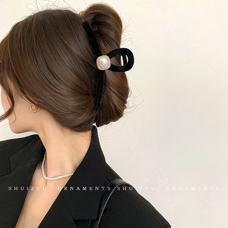 Set 2 Kẹp Tóc Hình Cá Mập Màu Đen Thời Trang Mùa Đông