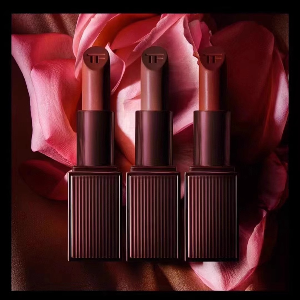 Son Môi Màu Cà Phê / Hoa Hồng Đen Phiên Bản Giới Hạn