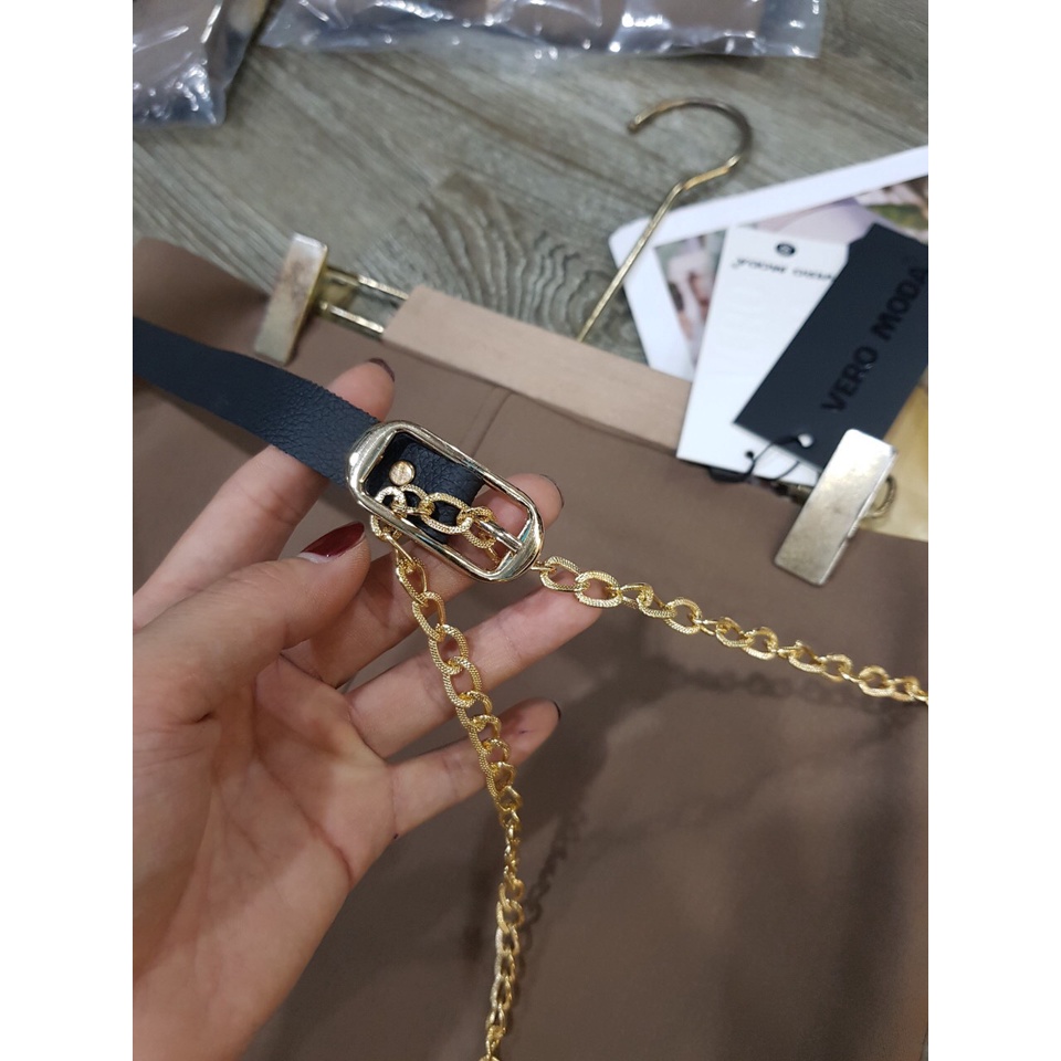 Chân Váy V.e.r.o Nâu Kèm Belt