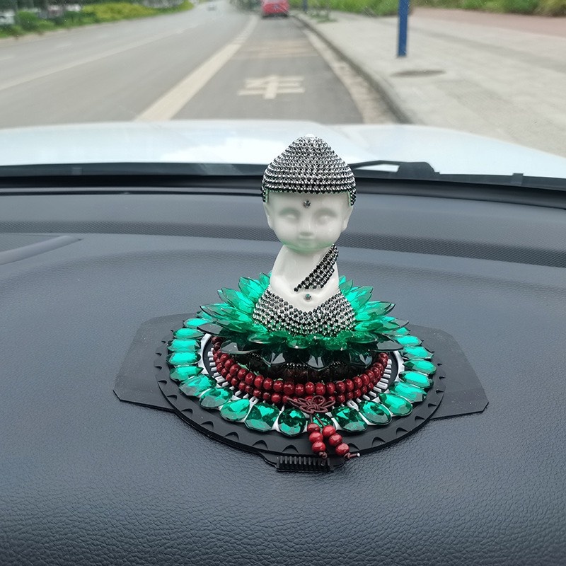 Tượng Phật Thích Ca đính đá để taplo xe ô tô - Tượng Phật đính đá cao cấp .