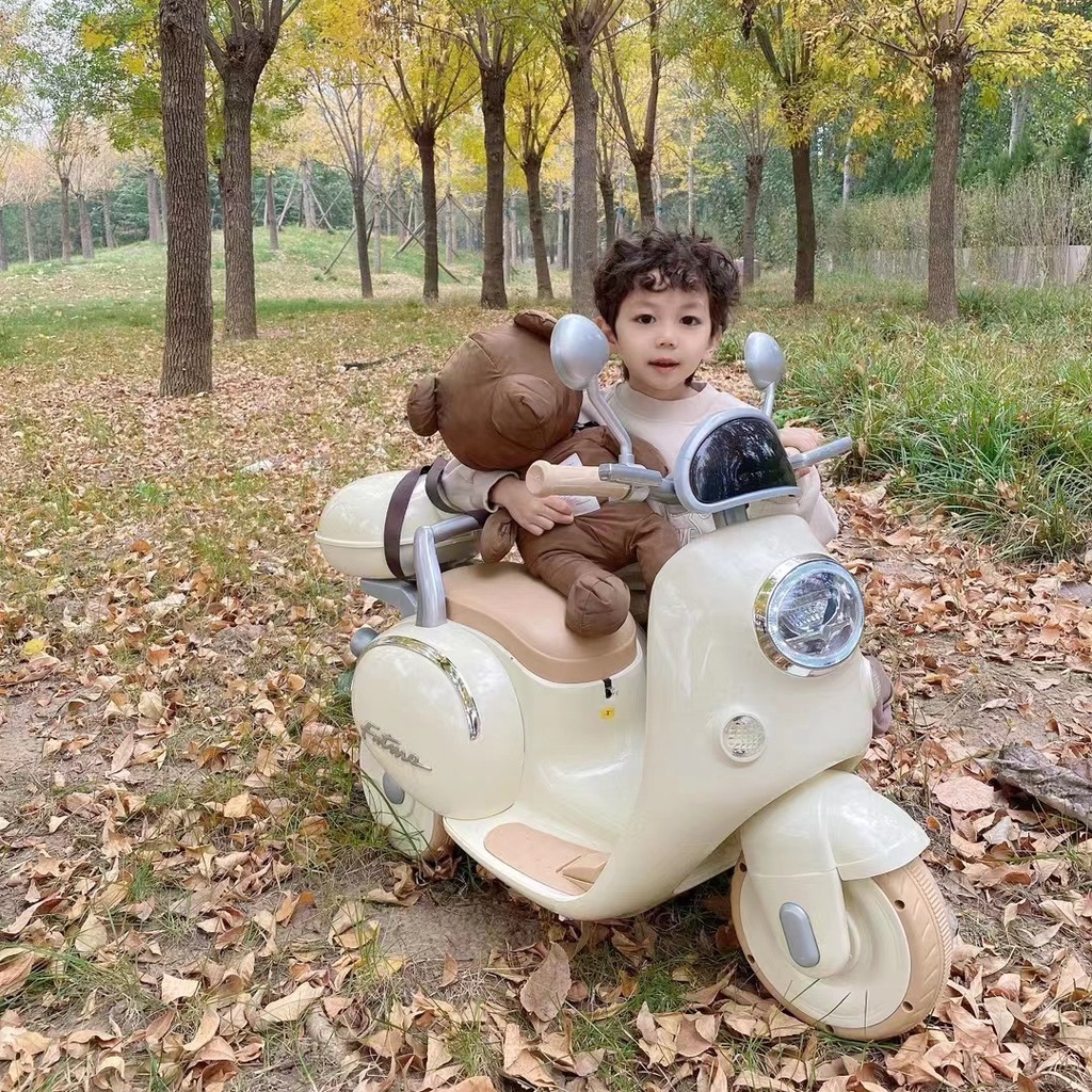 Xe máy điện trẻ em, xe vespa điện cho bé, xe điện cho bé điều khiển từ