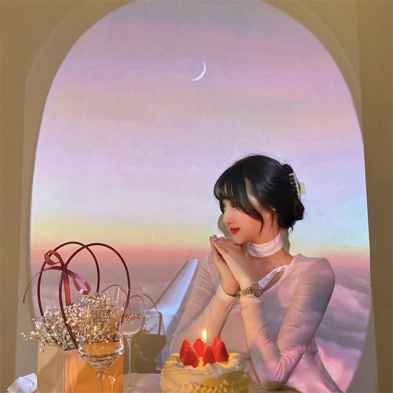 Đèn led Chiếu Sân Khấu Họa Tiết Mặt Trăng 7-16 Dùng Trang Trí Giáng Sinh