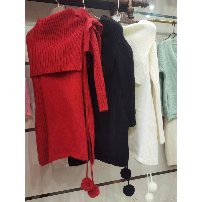 Gaeul store- áo váy len trễ vai mix quả bông