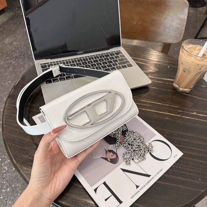 Túi nữ đeo chéo mác D to có dây đeo bụng phong cách mẫu mới hàng hót 2023