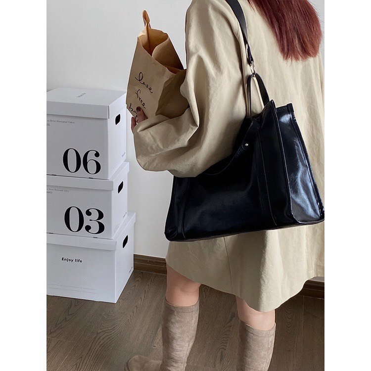 Túi tote đeo vai nữ da mềm hai màu mã mới t164 TIEMGIAYYEN3