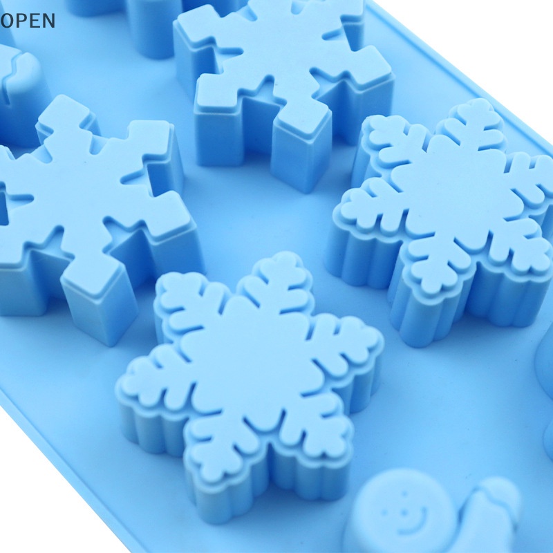 Khuôn Silicon Làm Bánh 8 Ngăn Tạo Hình Hoa Tuyết / Bánh Gừng / Socola Trang Trí Giáng Sinh