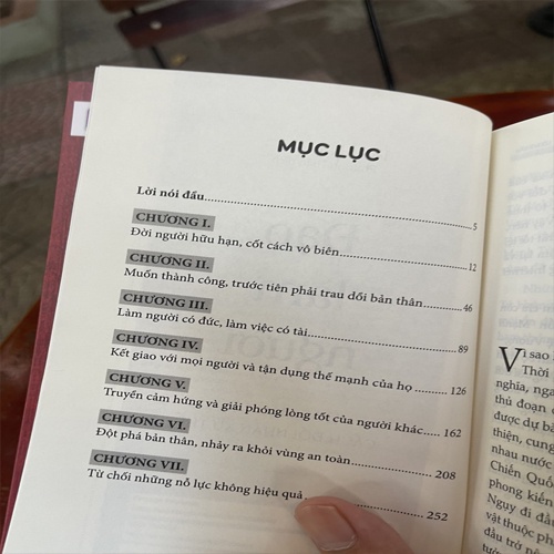 Sách Đạo làm người: Học Mạnh Tử cách đối nhân xử thế - Biz -B169