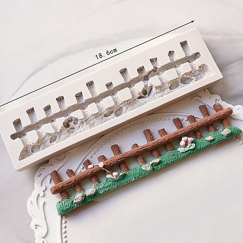 Khuôn silicone Tạo Hình Hàng Rào Cỏ Trang Trí Bánh Kẹo / Socola