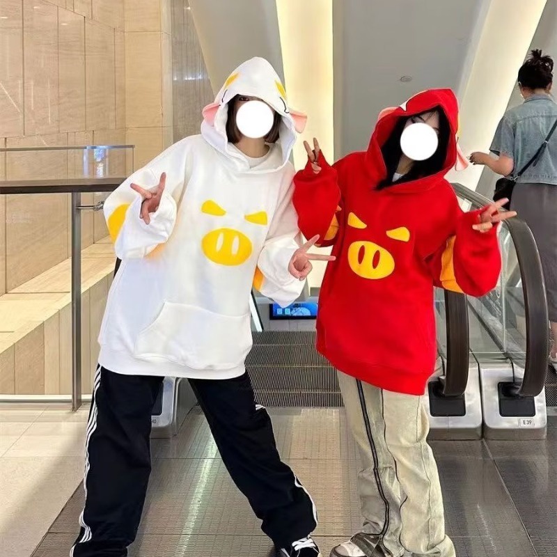 Áo sweater Chui Đầu Vải Nhung In Hình Chú Heo Dễ Thương Cho Cặp Đôi