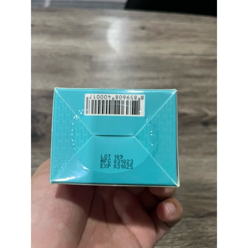 Kem thoa thâm, mụn mông, làm sáng da NAKIZ LIVELY BUTT Thái Lan, trị rạn da, thâm khuỷu tay. kem trị mụn mông nakiz Thái