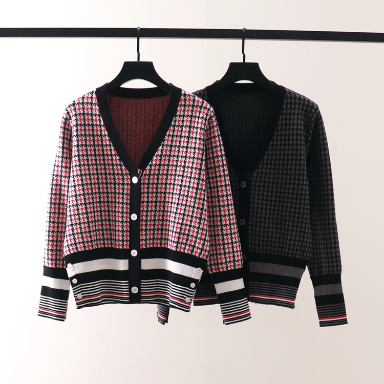 Kfku Thom Browne 2022 Autumn and Winter Red New Style Houndstooth Retro Style Long Sleeve V-neck Knitted Long Sleeves Cardigan Sweater Coat Fashion