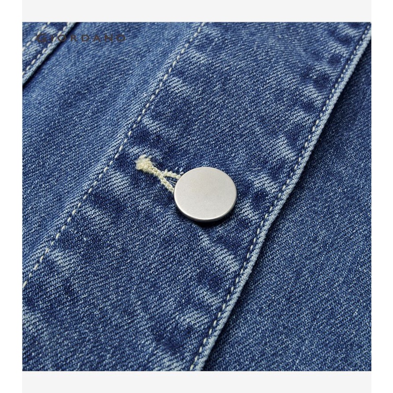 GIORDANO WOMEN Turn-down collar big pockets loose denim jacket 18373203