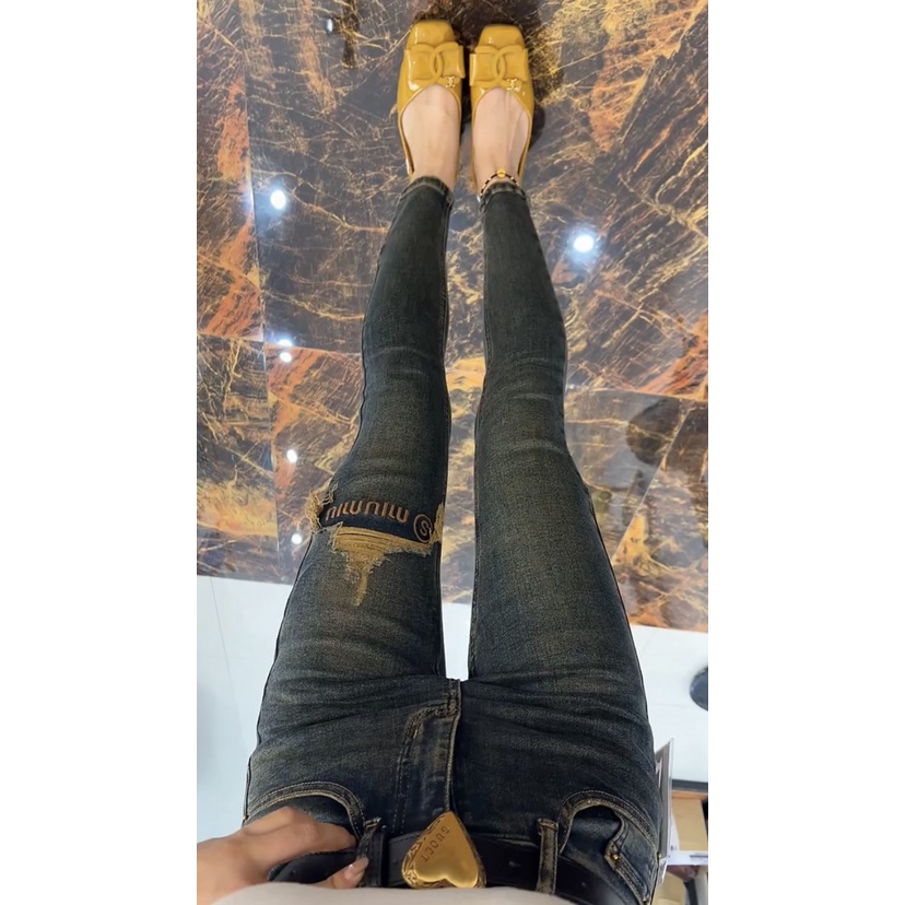Hàng Châu Âu Mùa Thu 2023 Quần Jean skinny Mỏng Ôm Mắt Cá Chân Dễ Phối Đồ Màu Sắc Nhìn Thấy Phong Cách Mới Mùa Thu Cho Nữ