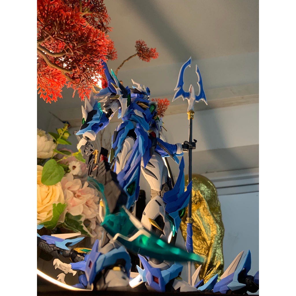 Mô hình Gundam MG 1/100 lắp ghép Aobing HiRM MNP-XH03 của Motor Nuclear kèm đế led trưng bày