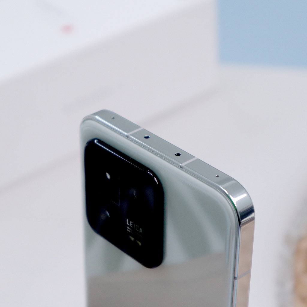 Điện Thoại Xiaomi 13  - Snapdragon 8 Gen 2 - Màn AMOLED 120HZ