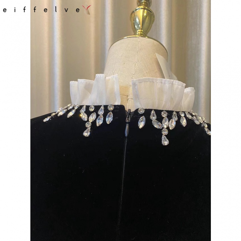 Đầm Nhung organza Dài Tay Đính Đá Pha Lê Phong Cách Mới 2023