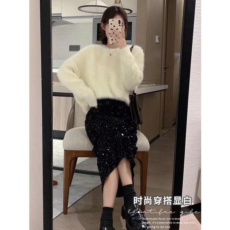 Chân Váy Nhung Dáng Suông Xẻ Tà Đính Kim Sa Lấp Lánh Cho Nữ