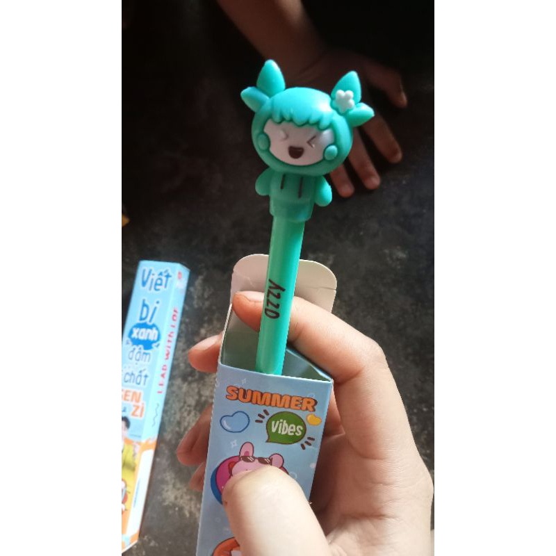 Bút bi malto tặng kèm 1 ngòi bút