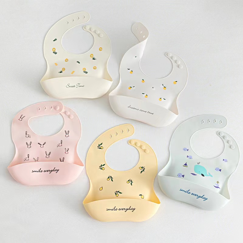 Yếm ăn dặm cho bé có máng hứng Tushie Treats chât sliệu dầy dặn phong cách Hàn Quốc Shopmegold1