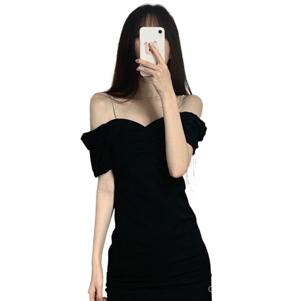 Đầm Hai Dây Ôm Eo Thời Trang Mới Mẻ