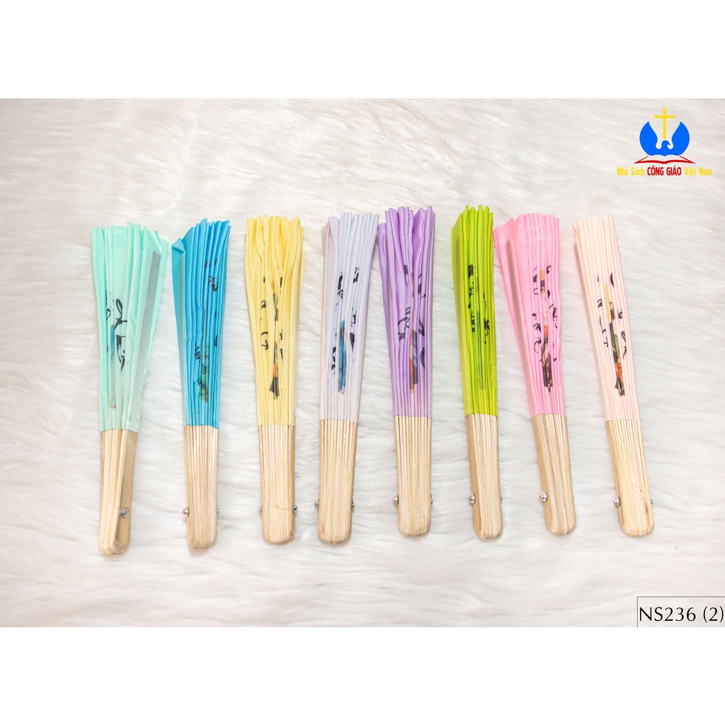 Quạt vải lụa bền đẹp nhiều màu 28cm in hình Chúa, Đức Mẹ NS236 - Quà tặng Công Giáo