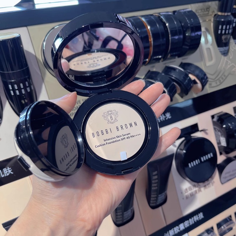 BOBBI BROWN Bobbi Đệm Khí Phát Sáng Màu Nâu 12g