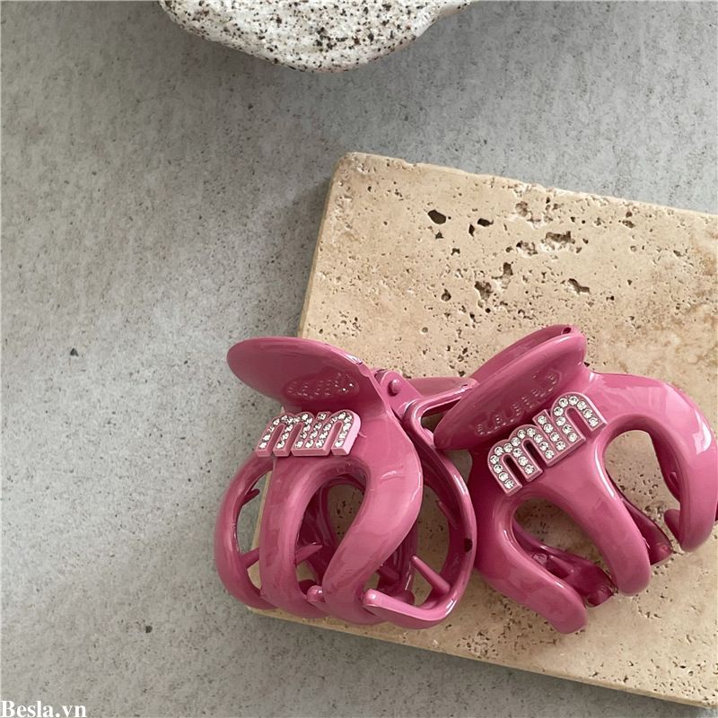 👑Kẹp Tóc Cá Mập Đính Kim Cương Giả Hình Trái Cây Rồng Bí Ngô Chữ Cái Ngọt Ngào Cao Cấp