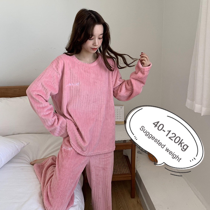 Bộ Đồ Ngủ Vải Nhung Dày Ấm Áp Thiết Kế Mới Trẻ Trung Cho Nữ