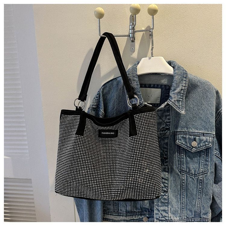 Túi tote Đeo Vai Chất Liệu Da Sức Chứa Lớn Phong Cách Thời Trang Mới 2023