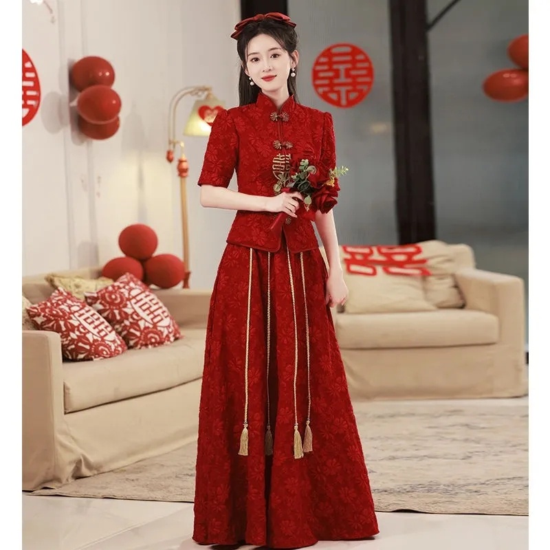 Đầm Sườn Xám Cách Tân Phong Cách Trung Hoa Mới 2024 Cho Cô Dâu